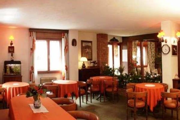 Hotel Meuble Meridiana Valtournenche Exterior photo