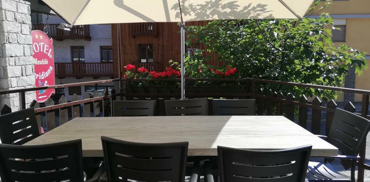 Hotel Meuble Meridiana Valtournenche Exterior photo